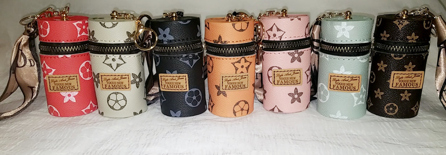 Bucket coin purse keychain